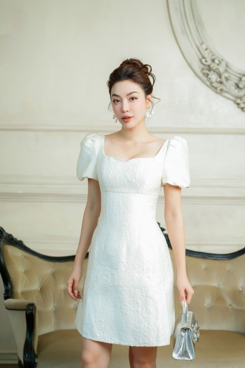 Sixdo White Puff-sleeves Mini Brocade Dress